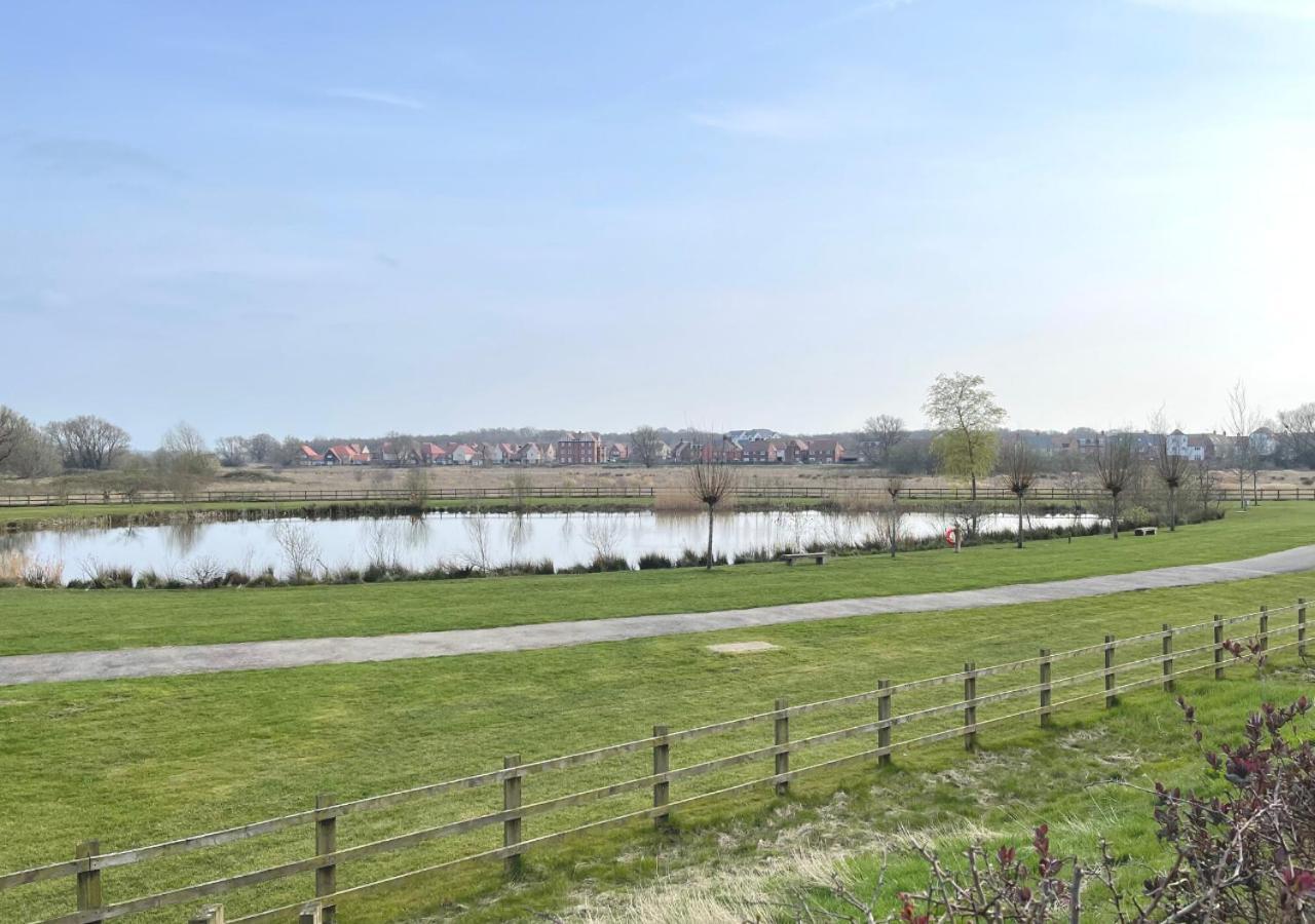 Ashford Holiday Home Sleeps 6 Free Parking Wifi Willesborough Esterno foto
