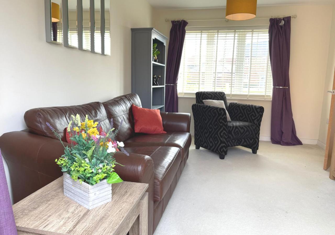 Ashford Holiday Home Sleeps 6 Free Parking Wifi Willesborough Esterno foto