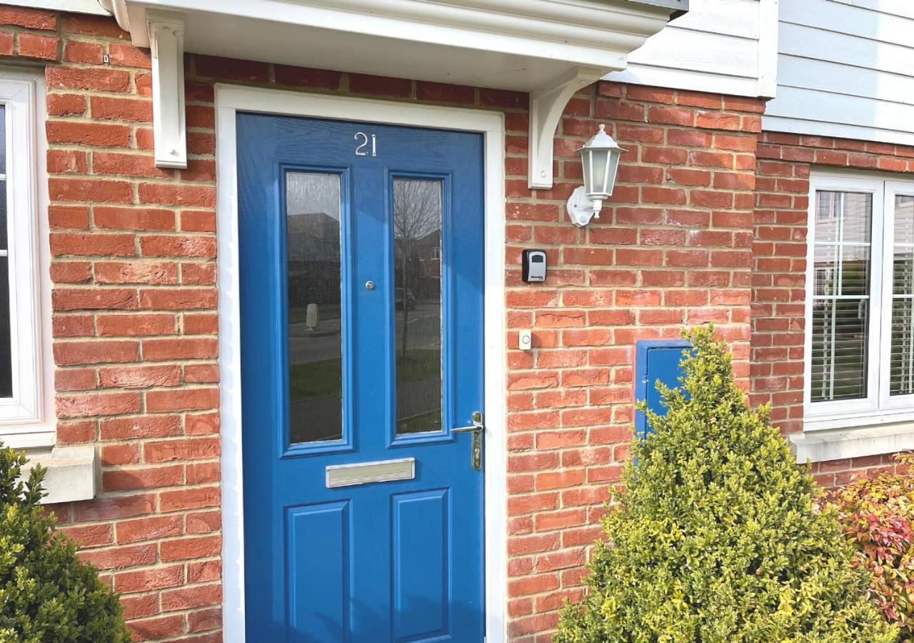Ashford Holiday Home Sleeps 6 Free Parking Wifi Willesborough Esterno foto